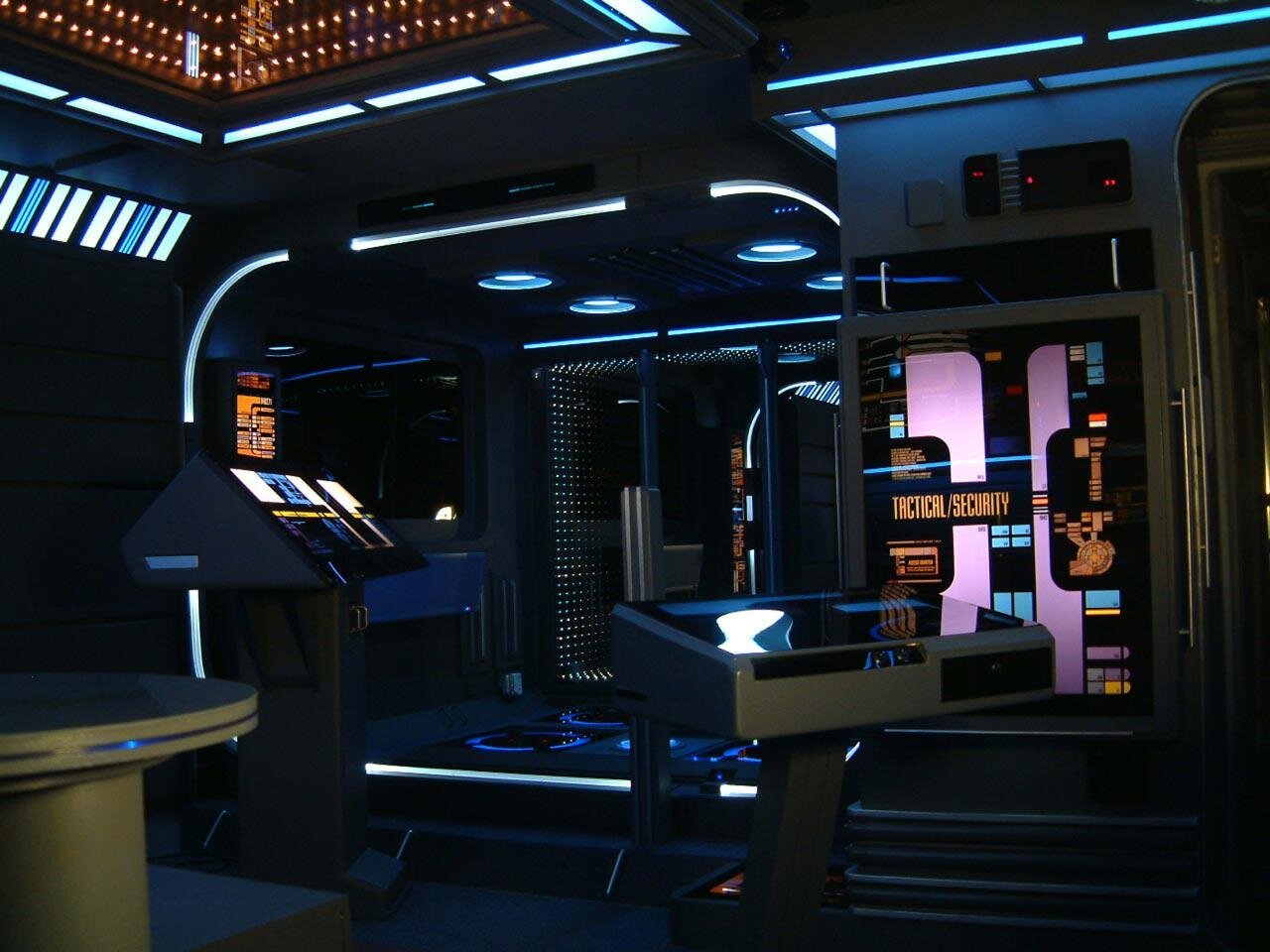 Apartment Designed After ‘Star Trek’ Control Console