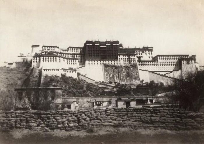 Первые фотографии Тибета (10 фото)