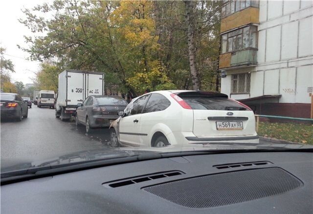 В Москве сжигают машины с кавказскими номерами