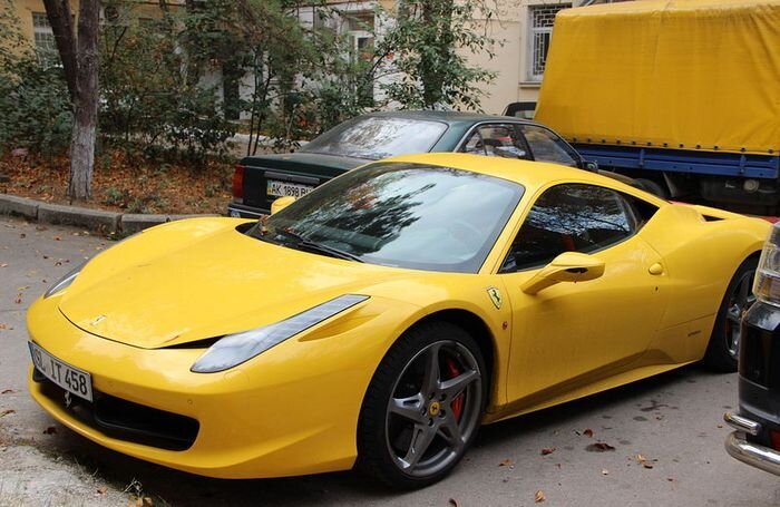 Что не так с этой Ferrari?