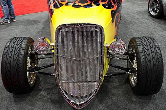 Factory Five оживляет хотроды
