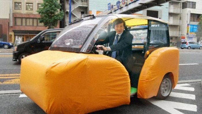 Самый безопасный японский автомобиль (4 фото + 1 видео)