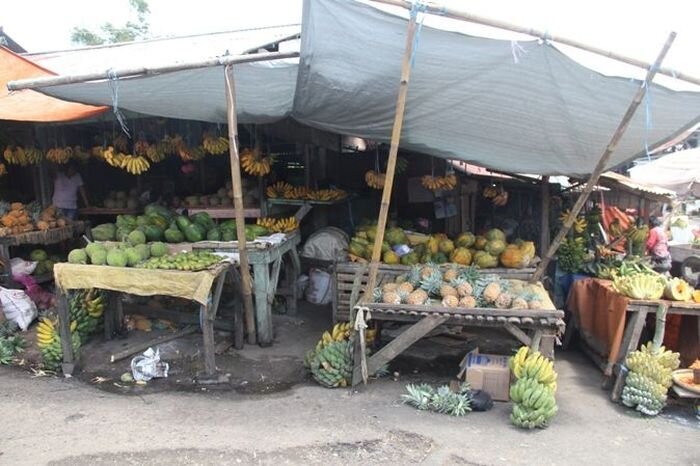 Продуктовый рынок в Индонезии (4 фото)