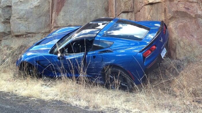 В США уже успели разбить Chevrolet Corvette Stingray (фото+видео)