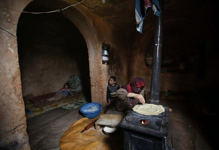 Убежище гражданского населения Сирии (16 фото)