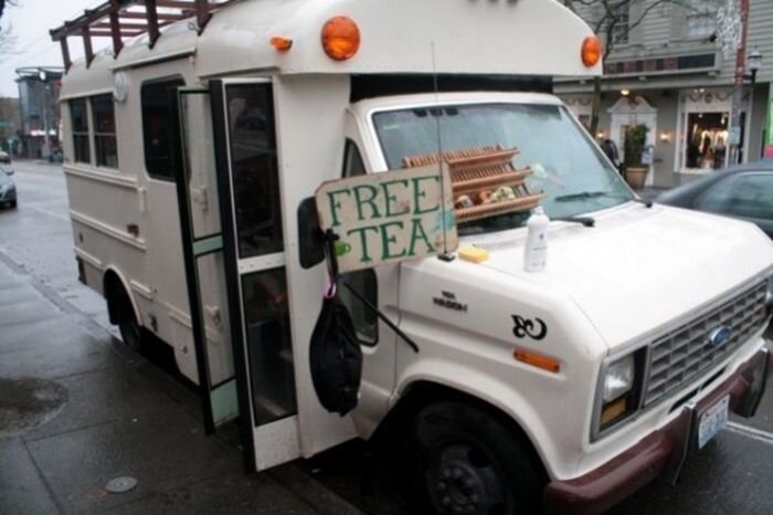 Бесплатные вечеринки в чайном автобусе (5 фото+видео)
