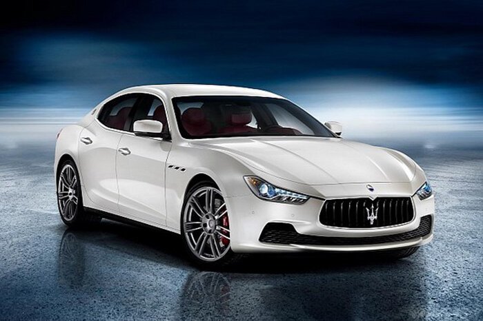 Maserati официально показал Ghibli