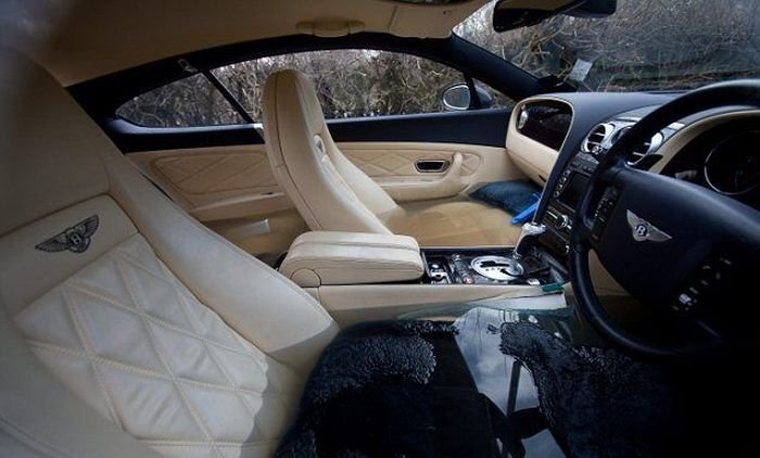 Грустная история одного Bentley (11 фото)