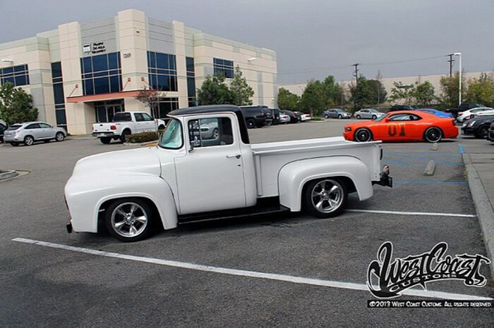 Ford F-100 от West Coast Customs (20 фото)