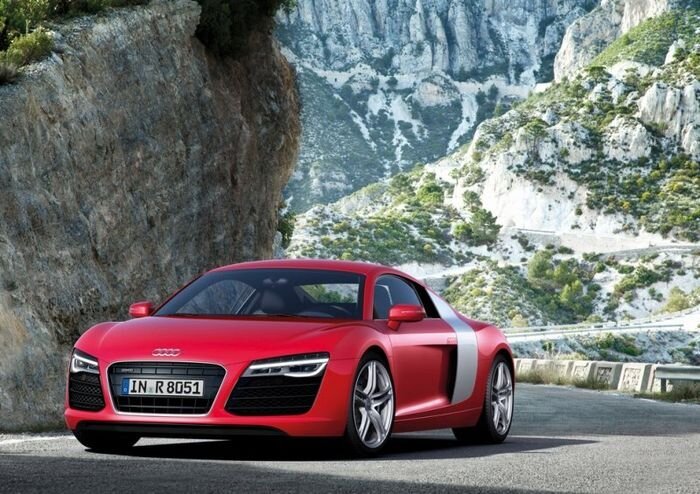 Новый спорткар Audi R8 и его модификации (6 фото)