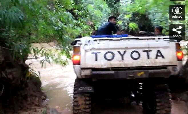 Сумасшедшие Парни на Toyote ( Видео )