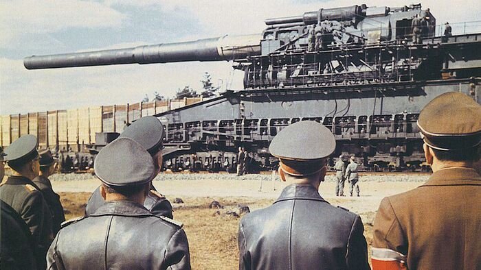 Поразительное оружие Второй Мировой (13 фото)