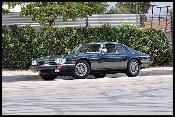 Jaguar принадлежащий Фрэнку Синатре уйдет с молотка (12 фото)