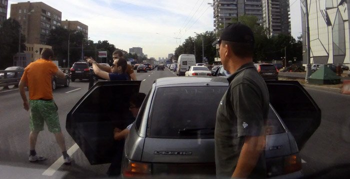 Конфликт на дороге с гостями столицы (фото+видео)