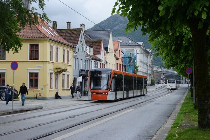 Идеальный трамвай в норвежском Бергене (34 фото)
