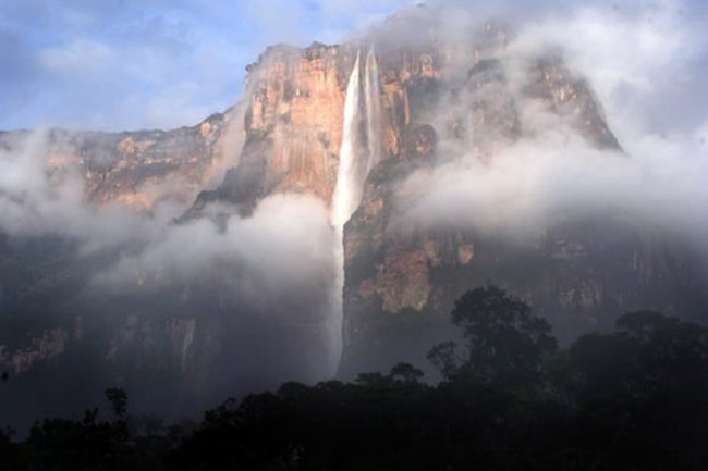 Водопад Ангела. (26 фото)