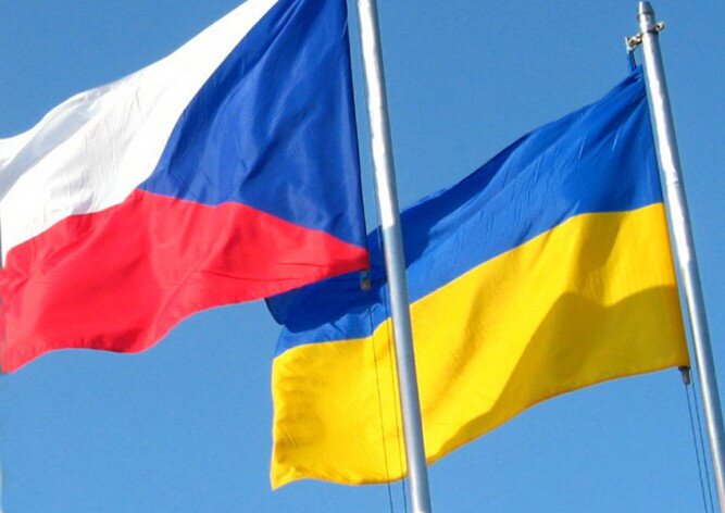 Чехи на Донбассе собирают доказательства преступлений ВСУ