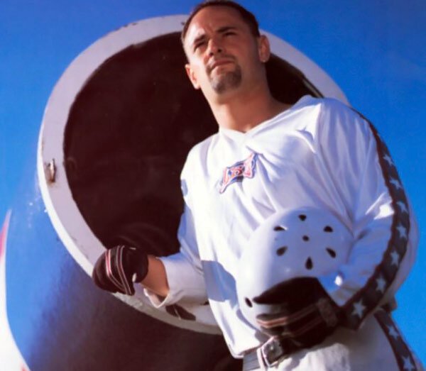 Человек-ядро (18 фото)