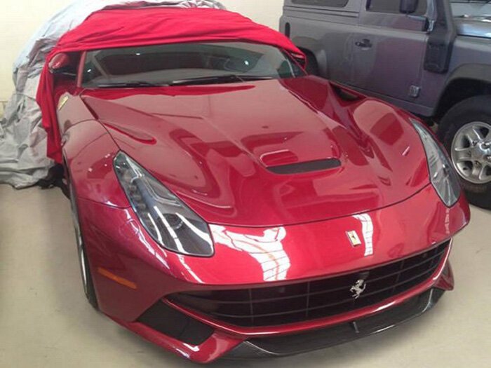 Фанату пришлось купить F12 Berlinetta ради LaFerrari (2 фото)