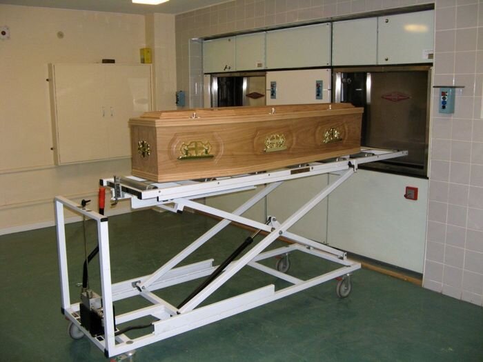 Крематорий по-американски (15 фото)