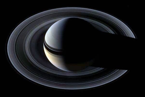 Сатурн в объективах межпланетной станции Cassini (24 фото)