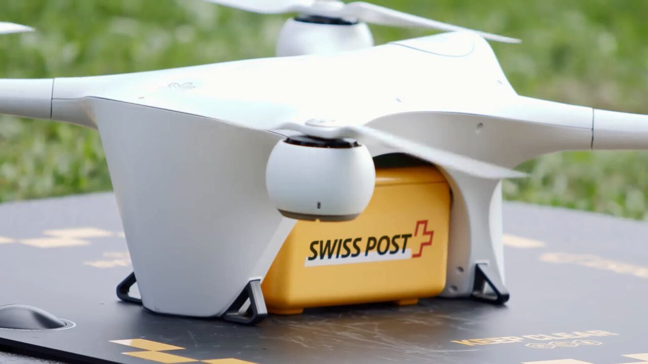 В Швейцарии начали использовать дроны для доставки крови в больницы
