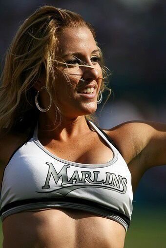 Бейсбольные черлидеры (44 фото)