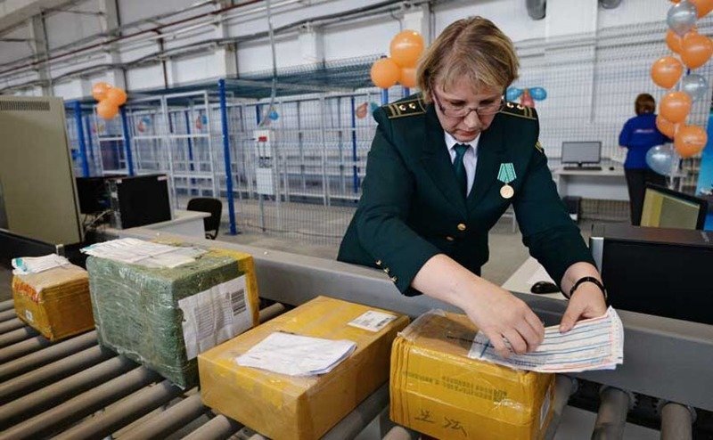Таможня России изменила правила оформления посылок из зарубежных интернет-магазинов. Что это значит