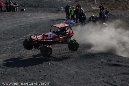 Экстремальные гонки (28 фото)