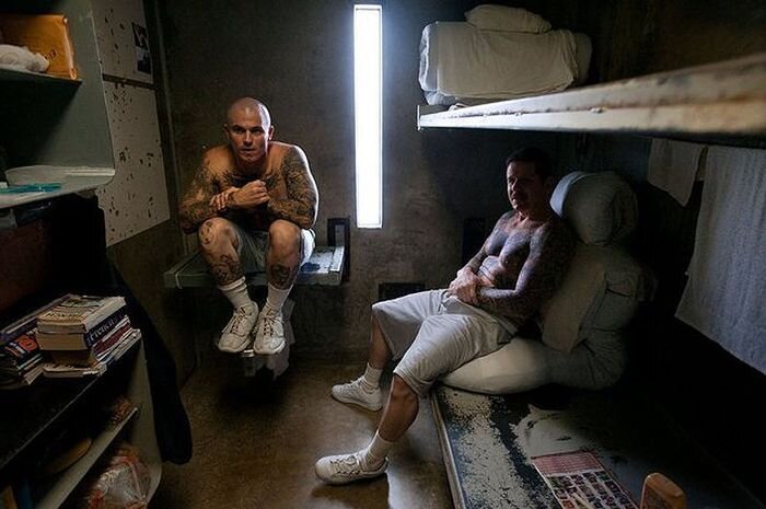 Тюрьма в Калифорнии: отделение строгого режима  (21 фото)