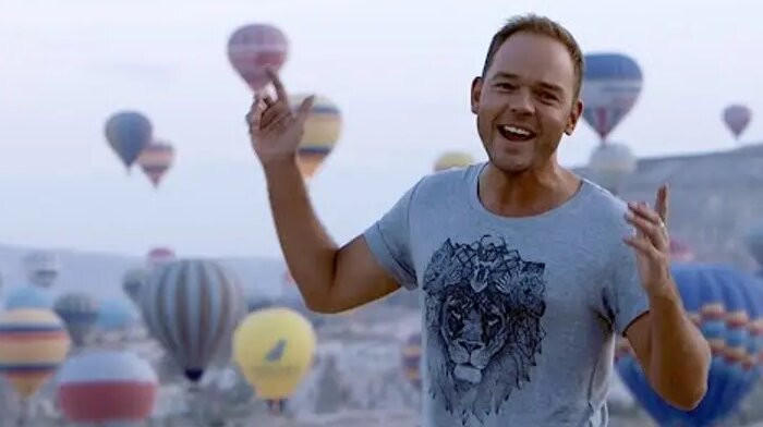 «Bye, bye &amp; Do svidanye»: за что латышский певец  раскритиковал Turkish Airlines?