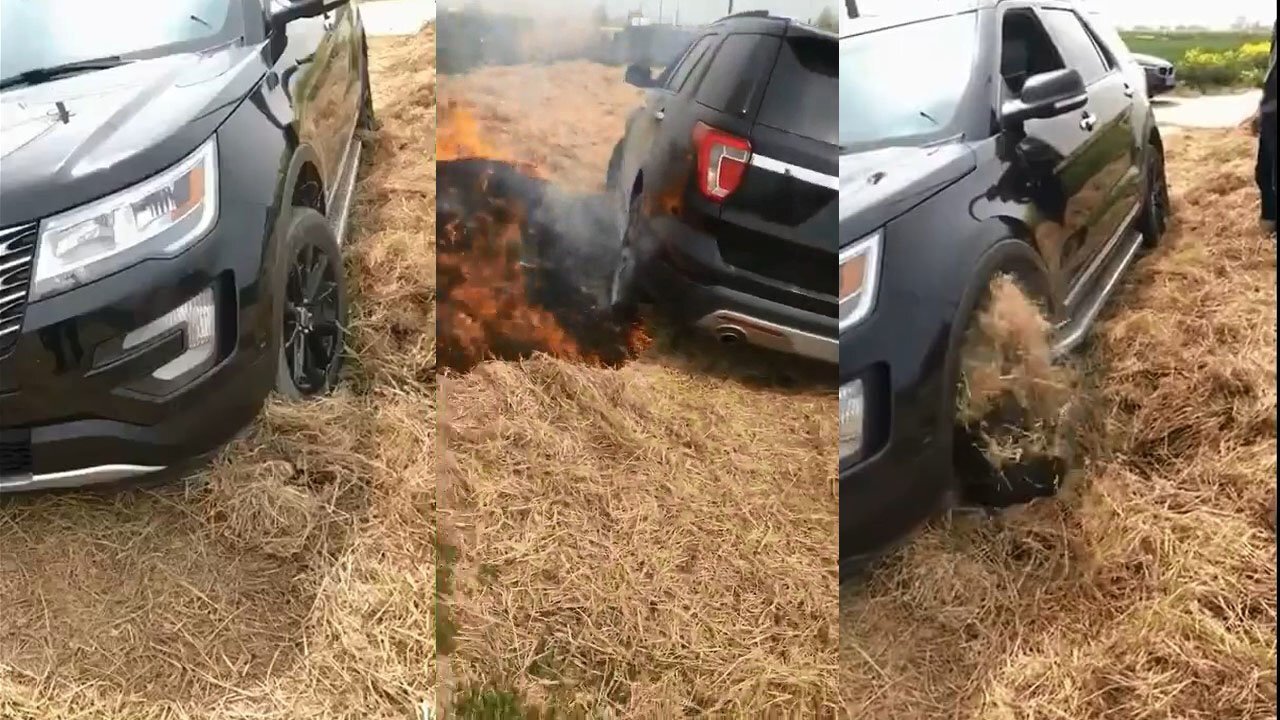 Внедорожник сгорел после того, как попал в ловушку на поле с сухой