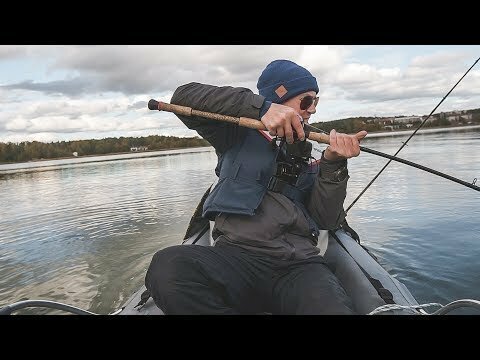 Реванш на ламбе? Поймал щуку на змею. Как Щука потаскала на каяке. сколько она весит??