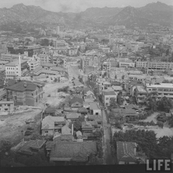 Современный Сеул и Сеул после корейской войны (26 фото)