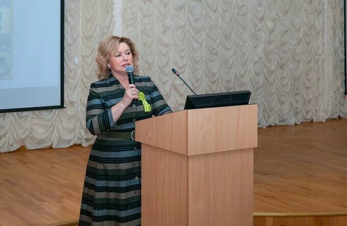 Чечина вначале загубила Курортный район, теперь рвется на повышение