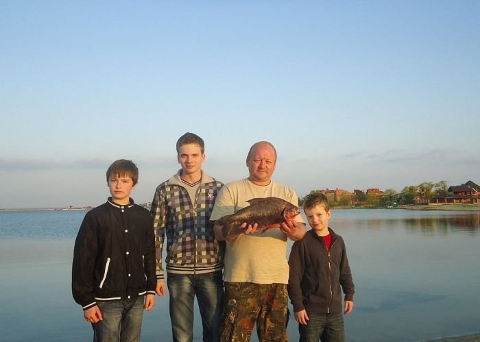 В Ростовской области поймали гигантскую пиранью (4 фото)