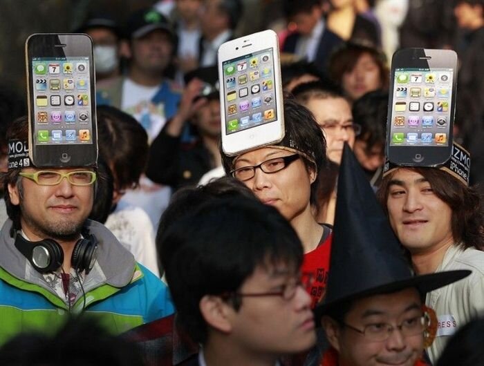 Покупка iPhone 4S&#8206; по всему миру (13 фото)