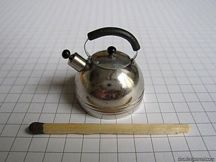 Чайник из ручки выдвижного ящика тумбочки (30 фото)