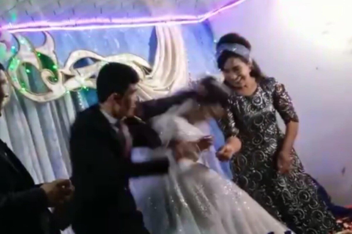 Узбекская свадьба. Узбекистан свадьба жених.