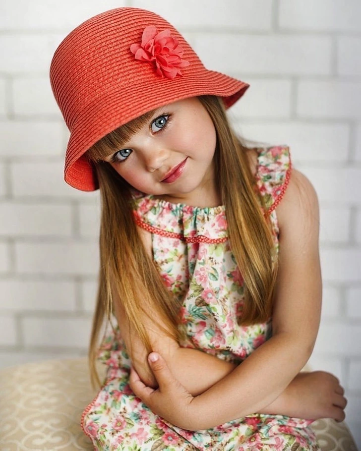 Девочка фото красивая маленькая девочка