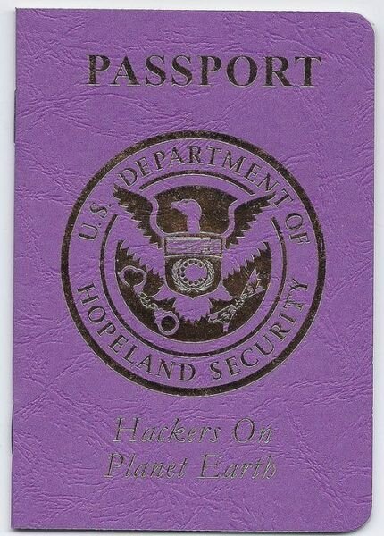 Персональный паспорт хакера (5 фото)
