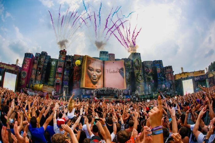 Музыкальный фестиваль Tomorrowland (20 фото)