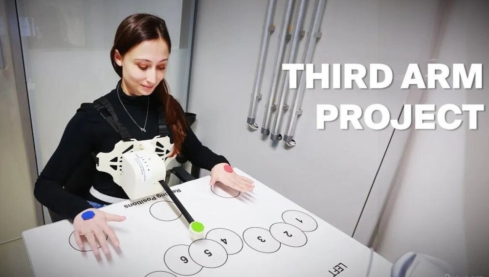Учёные создали третью руку, управляемую диафрагмой (видео)