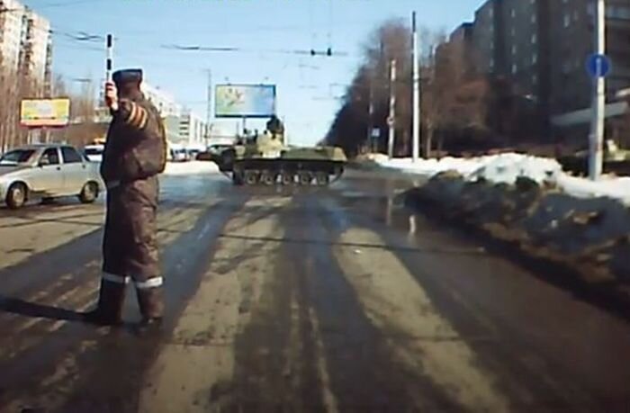  Российскую армию боятся за непредсказуемость (1 видео)