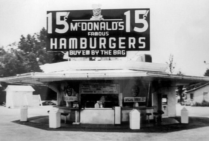 Первый Макдональдс в мире (14 фото)