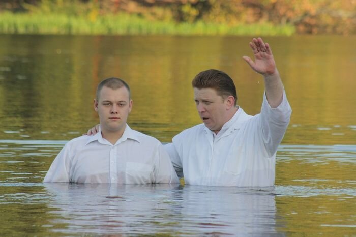 Чудное крещение (1 фото + 2 гифки)