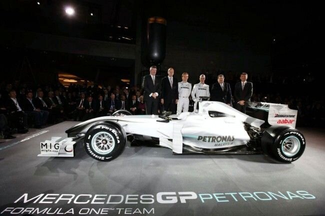 Mercedes GP - презентация команды