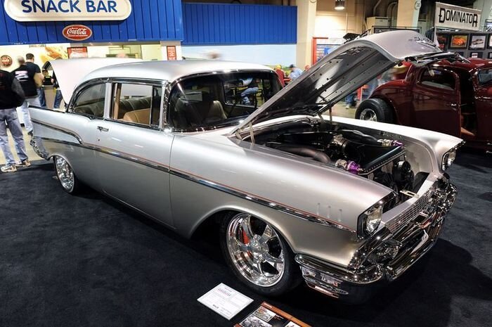 Очень бодрый Хот Род 1957 Chevy (14 фото)