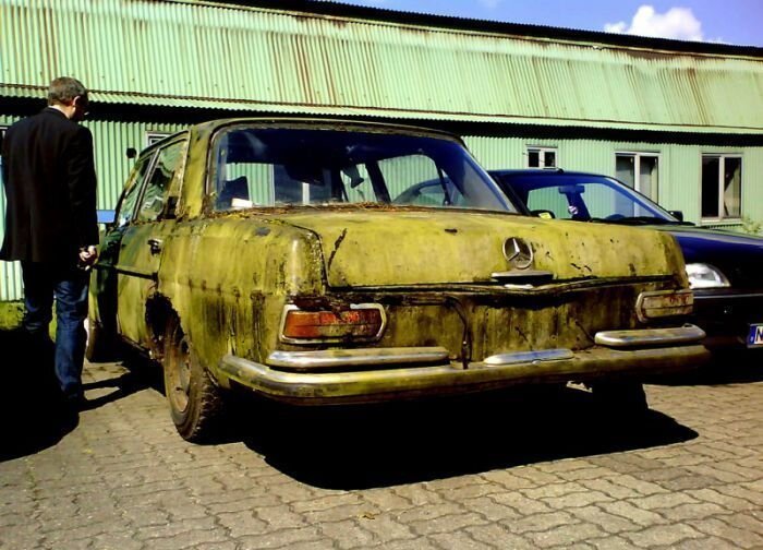 Эксгумация Mercedes W108