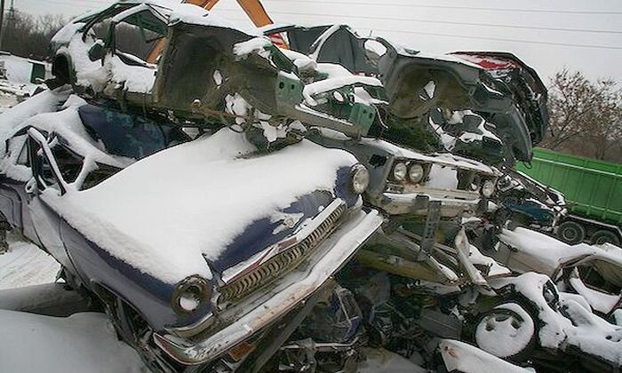 Утилизация старых автомобилей (31 фото)